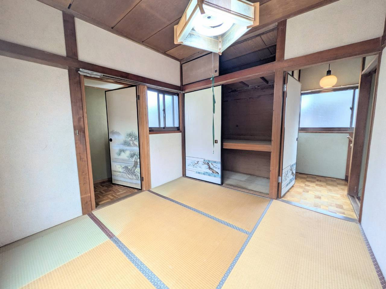 飯能市青木中古戸建の駐車場