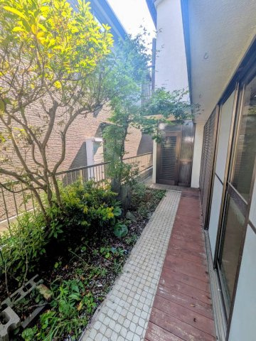 飯能市青木中古戸建の庭