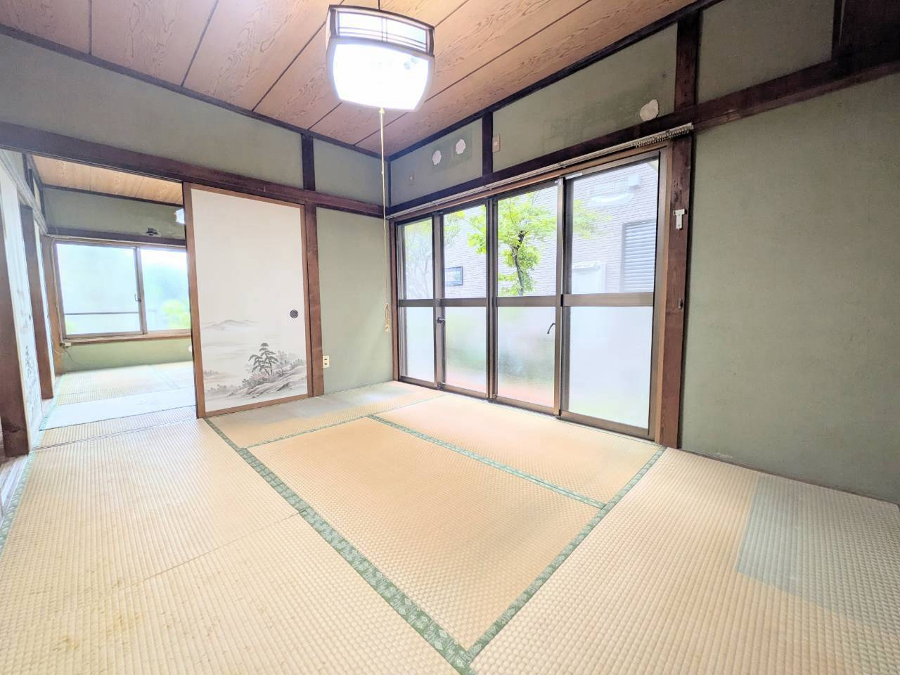 中古戸建て 大字青木（東飯能駅）690万円 埼玉県飯能市 駐車場スペース２台分付の和室