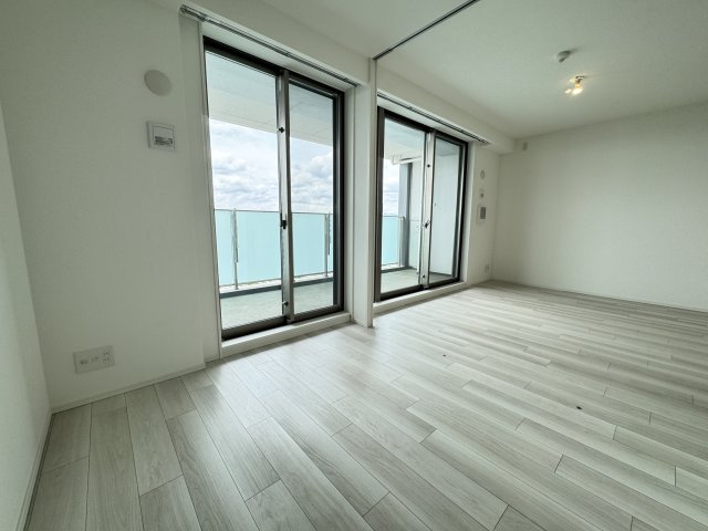 プレミスト昭島モリパークグランの内装|※同建物内の別部屋イメージ写真です。
