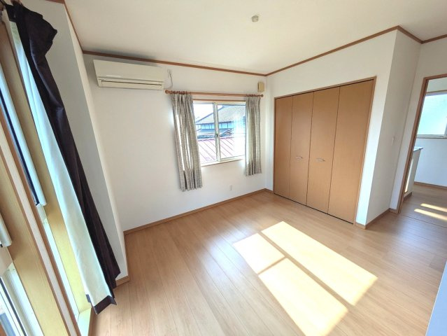 茂原市早野　中古戸建の洋室|敷地約83坪 都市ガス上下水 水害歴無し ４SLDK 車4台可能  茂原市立茂原小学校徒歩約14分