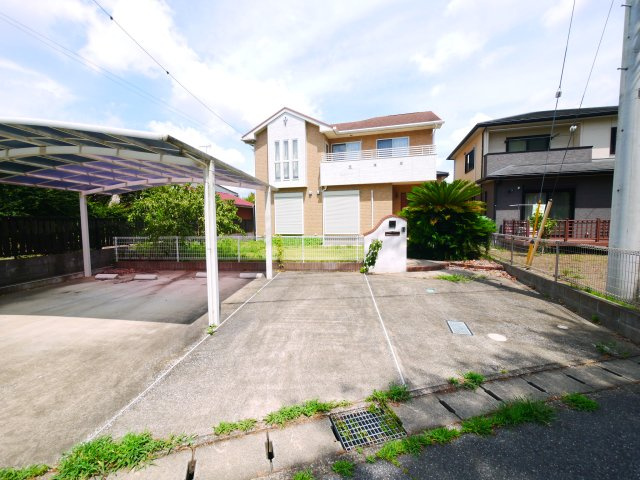 茂原市早野　中古戸建の駐車場|敷地約83坪 都市ガス上下水 水害歴無し ４SLDK 車4台可能  茂原市立茂原小学校徒歩約14分