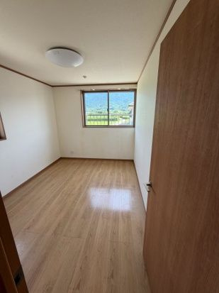 ブルーハイツの寝室