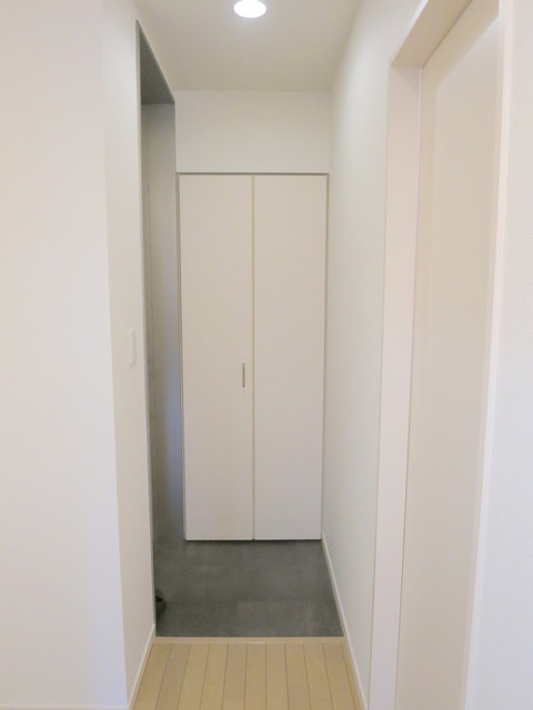 メゾン山の井の玄関