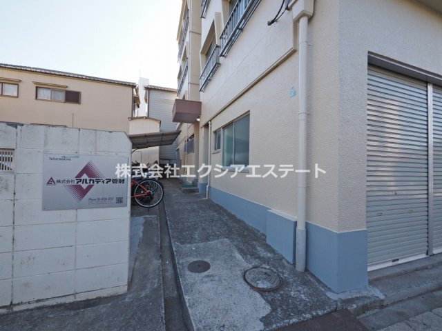 大成マンションのロビー
