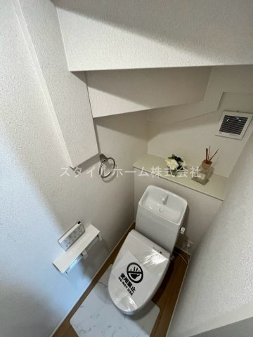 リナージュ下地町４号棟のトイレ