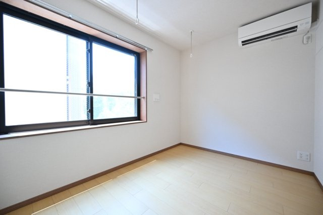 ＣＥＮＴＲＡＬ　ＧＡＲＤＥＮ　ＲＥＳＩＤＥＮＣＥ　ＴＯＫＹＯの洋室|洋室2