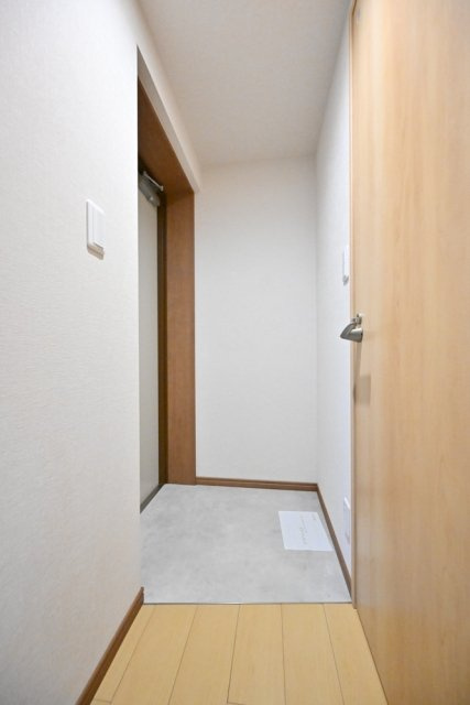 ＣＥＮＴＲＡＬ　ＧＡＲＤＥＮ　ＲＥＳＩＤＥＮＣＥ　ＴＯＫＹＯの玄関|ゆったりとした玄関です