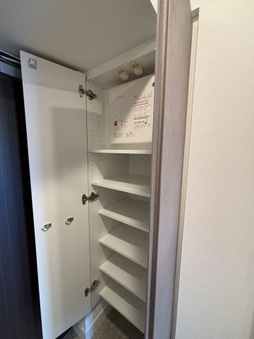 コンシェリア町屋の収納|便利な収納スペースです