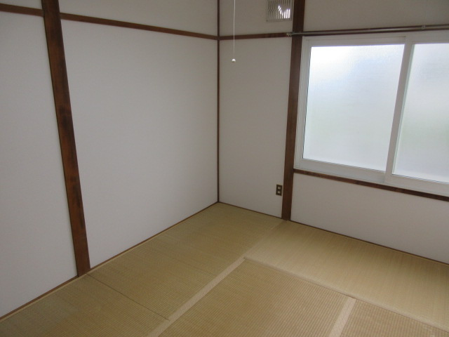 啓北ハイツの和室