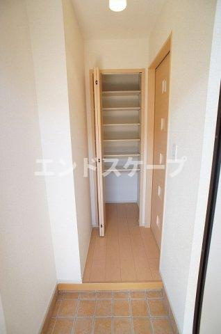 ベル・セレーノの玄関|高崎、前橋のお部屋探しはエンドスケープまで！お客様の理想お聞かせ下さい♪
