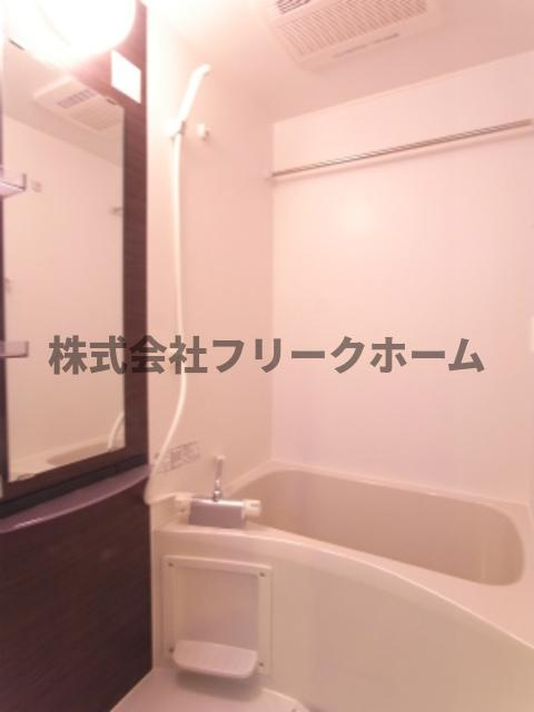 小金井市東町３丁目の賃貸マンションの浴室