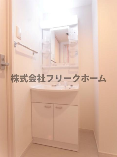 小金井市東町３丁目の賃貸マンションの洗面所