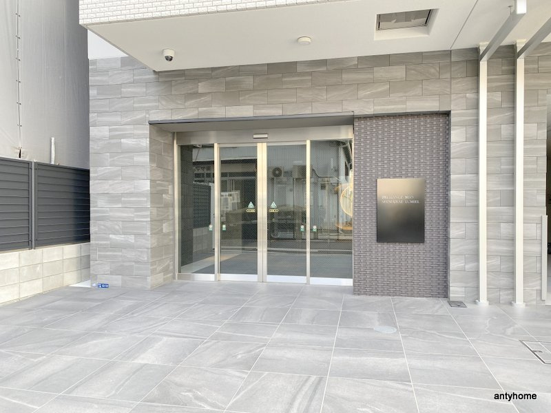 プレサンスNEO新深江リュミエル　仲介手数料無料のエントランス