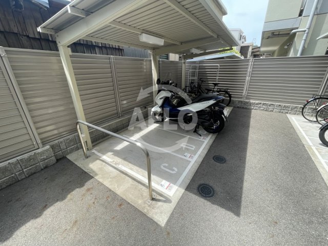 SHOKEN Residence大阪都島のその他共用部分|SHOKEN Residence OSAKA MIYAKOJIMA　バイク置き場