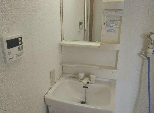 【独立洗面台】 | エスコート代田橋 | 嬉しい独立洗面台付き。