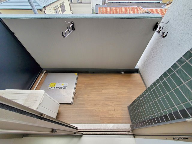 プレサンス塚本駅前 仲介手数料無料のバルコニー