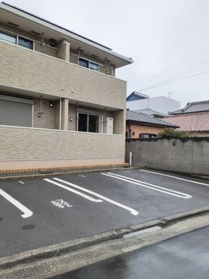 【駐車場】 | リヴィエール　ワカ | 駐車場があります