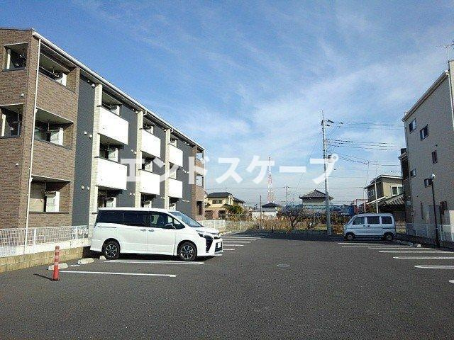 ジョニーズ　ガーデンの駐車場|高崎、前橋のお部屋探しはエンドスケープまで！お客様の理想お聞かせ下さい♪