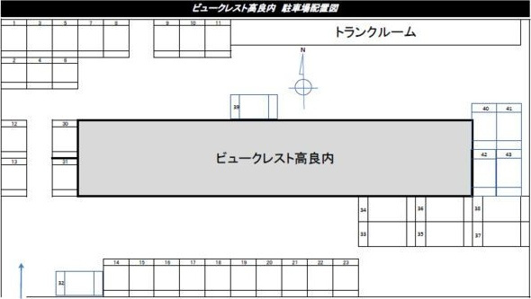 ビュークレスト高良内の駐車場