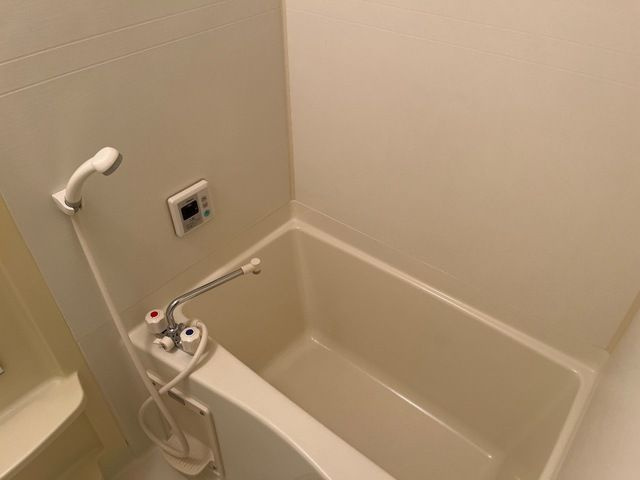 メゾンディールの浴室