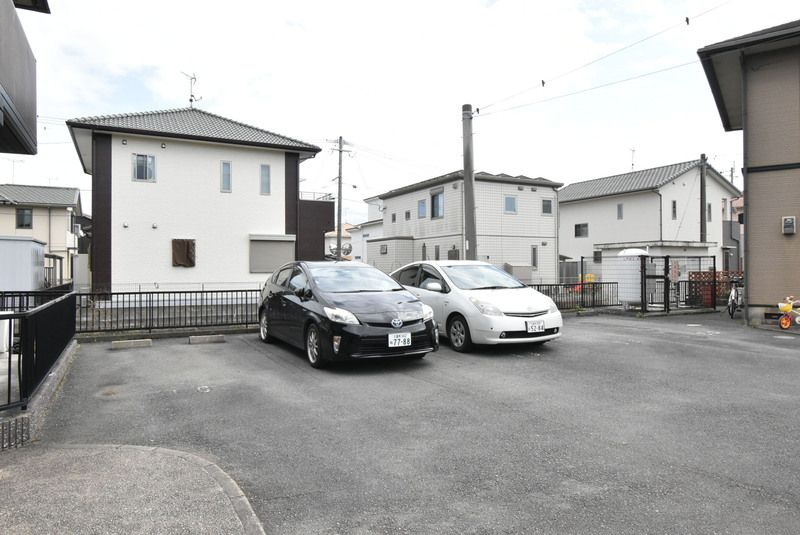 アドバンテイジ三潴の駐車場|駐車スペースもあります☆