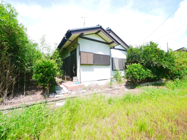 茂原市千町　平屋中古戸建の外観|平成10年9月築 ４DK平屋 駐車場がありません（近隣貸駐車無し）含め自然豊かな閑静な立地 
