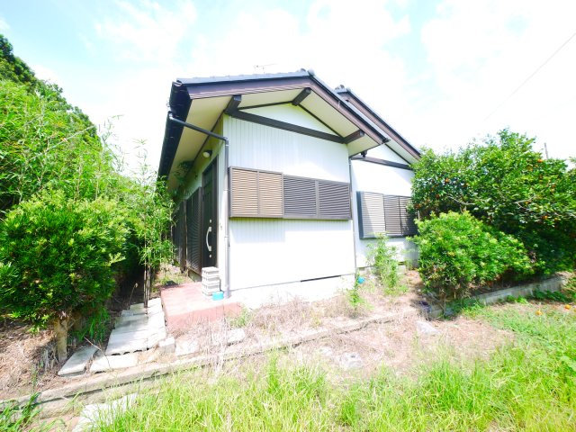 茂原市千町　平屋中古戸建の外観|平成10年9月築 ４DK平屋 駐車場がありません（近隣貸駐車無し）含め自然豊かな閑静な立地 
