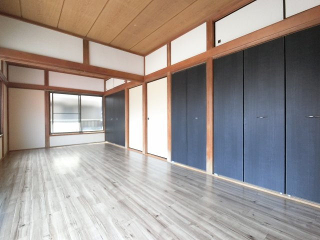 【寝室】
