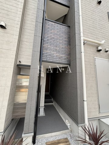 【エントランス】 | ルミアコート六町
