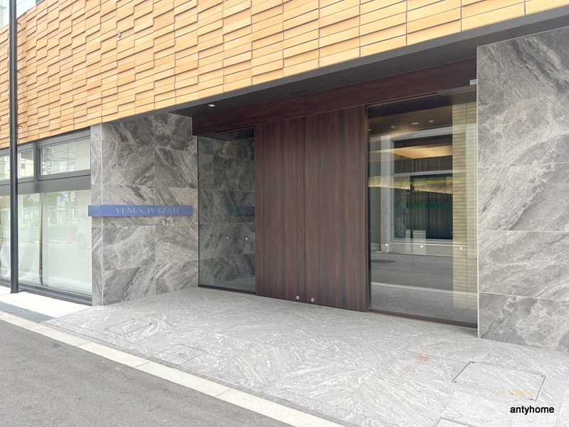 ヴィーナス今里 仲介手数料無料のエントランス