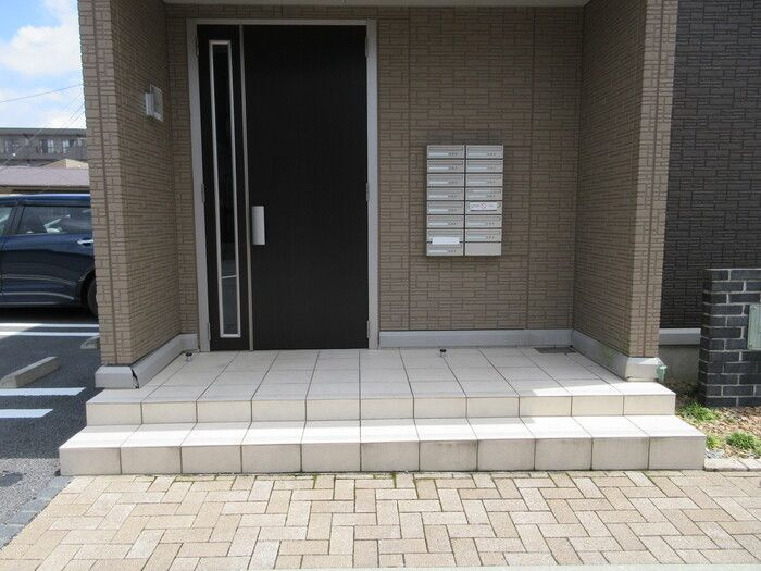 コンフォート新橋のエントランス