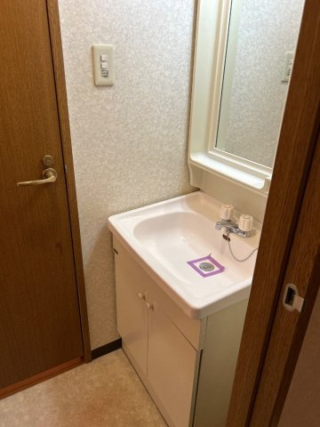 松戸市三矢小台４丁目の賃貸マンションの独立洗面台