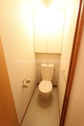 レオパレスミルフィーユのトイレ|他部屋参考写真