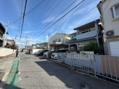 【前面道路含む現地写真】 | 芦部町　売土地 | お客様にとって最良のマイホームが見つかりますよう、イエストアが全力でお手伝いさせていただきます！