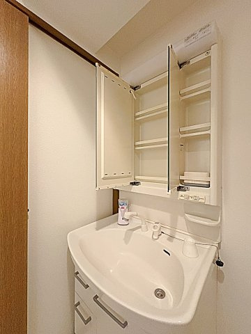 リアン東山の独立洗面台
