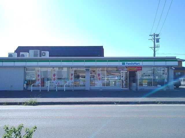 【周辺】 | フロントリバー・サンⅡ | ファミリーマート楠町東店まで600m