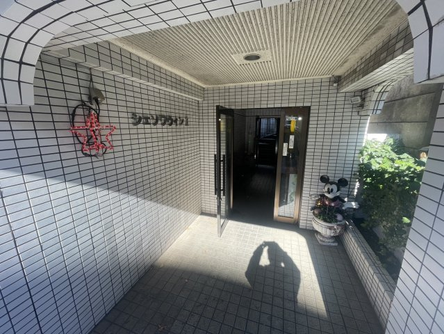 【エントランス】 | シェソワウィンⅡ