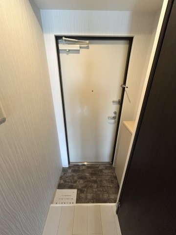 BLANCCOURT塚本の玄関