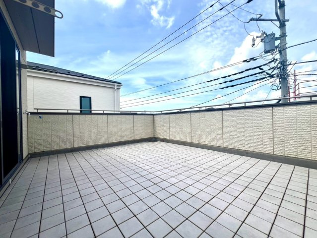 【バルコニー】 | 茅ヶ崎市中海岸4丁目中古戸建 | 3階東側ルーフバルコニー