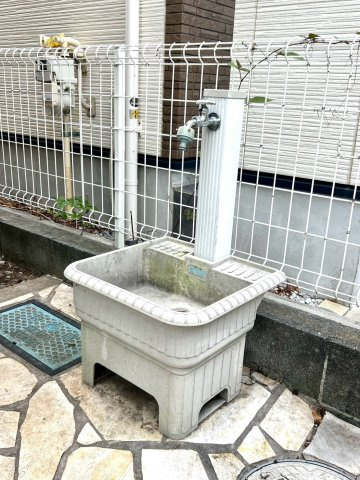 【設備】 | 茅ヶ崎市中海岸4丁目中古戸建 | 外水道