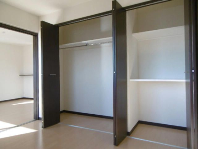 相模原市緑区二本松３丁目の賃貸マンションの収納