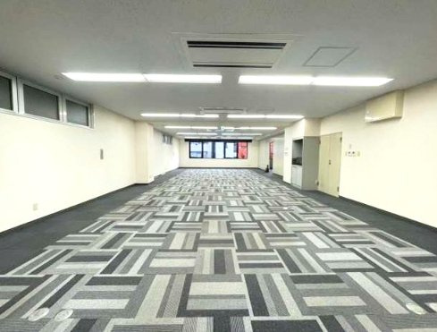 渕上ビルの内装