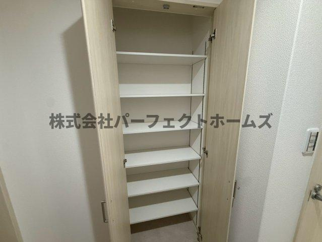 クリエオーレ藤阪東町Ⅱの収納|大きなスペースがあり、収納には困りません
