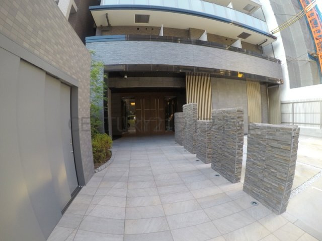 【エントランス】 | ファーストフィオーレ江坂垂水町