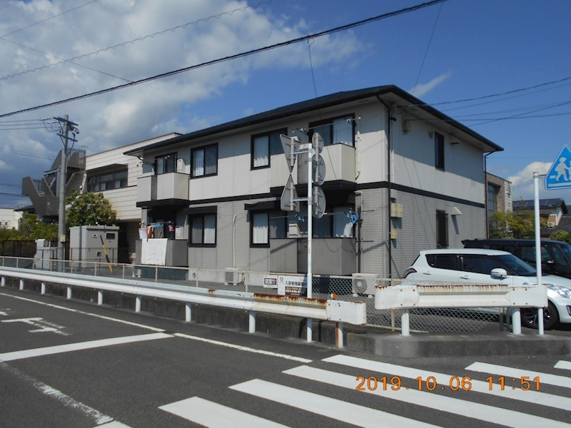 フォーチュン の駐車場