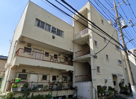 稲荷マンションの外観
