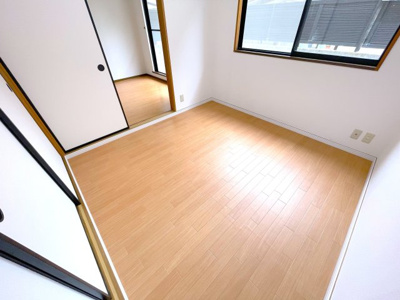 【寝室】 | ルシエール東園田　102