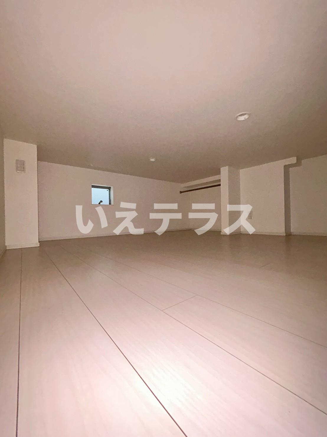 アクアレスト神戸西の洋室
