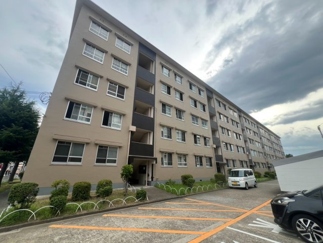 星陵台住宅2号棟